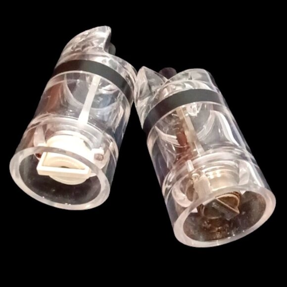 Pair of Trudeau Clear Acrylic Salt & Pepper Grinders Modernistic Design - Picture 3 of 6